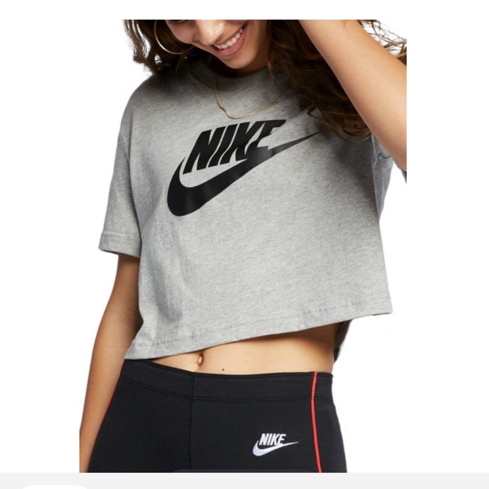 Nike Heather Gray Cropped Tee - s